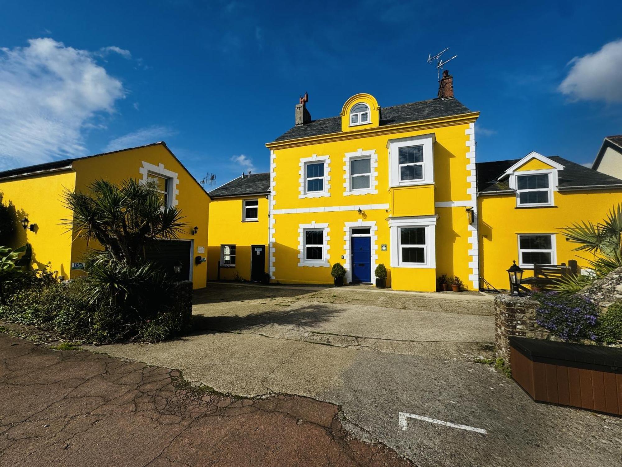 Watermead House Hotel Chard Exterior photo